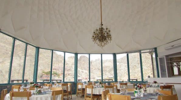 هتل بزرگ کوهستان بیرجند