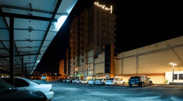 هتل نگارستان کاشان