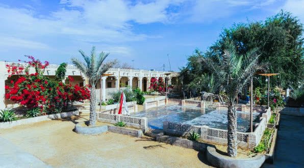 بوم گردی خانه دوست