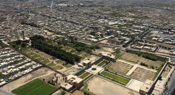 باغ دولت‌آباد در یزد