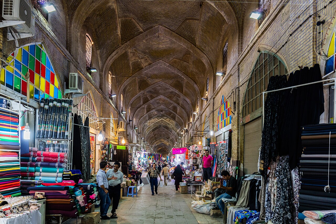 بازار وکیل