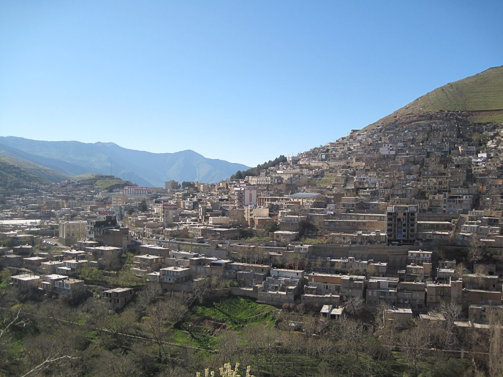 نمایی از پاوه