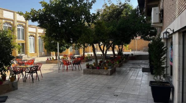 هتل نصر کارمانیا کرمان