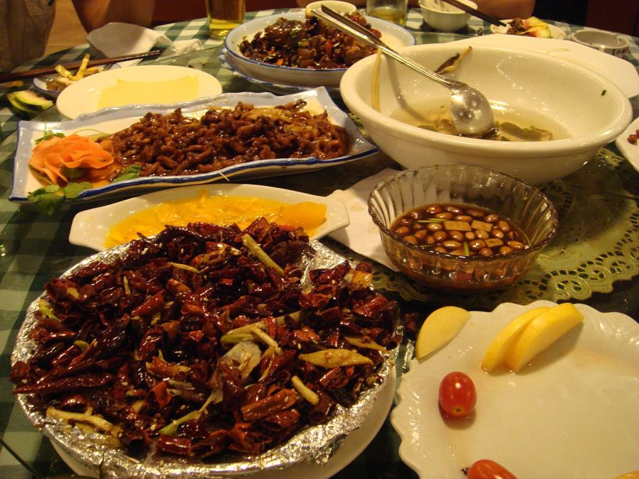 راهنمای کامل گردشگری پکن؛ از شهر ممنوعه و دیوار بزرگ چین تا معابد، کاخ‌های سلطنتی، غذاهای محلی و نکات سفر