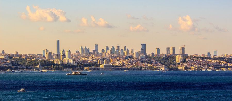 میدان تکسیم و خیابان استقلال
