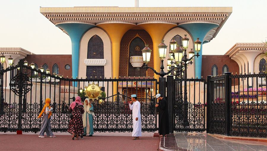 کوهها و طبیعت اطراف مسقط